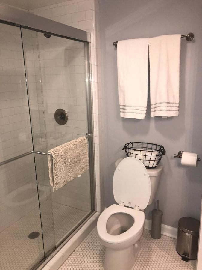 Recently Renovated Chic Durham Farmhouse 외부 사진